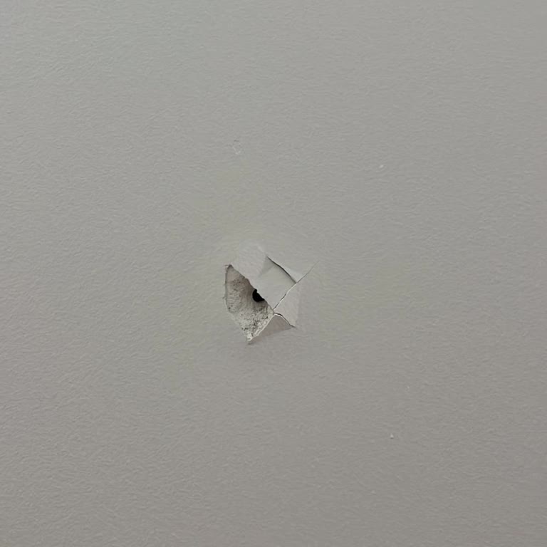 Montaj Hatası Nedeniyle Zarar Gören Duvarımızın Masrafı Karşılanmadı