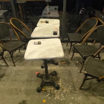 Starbucks Şubesinde Gece Gürültüsü Nedeniyle Yaşanan Rahatsızlık Ve Çözüm Talebi