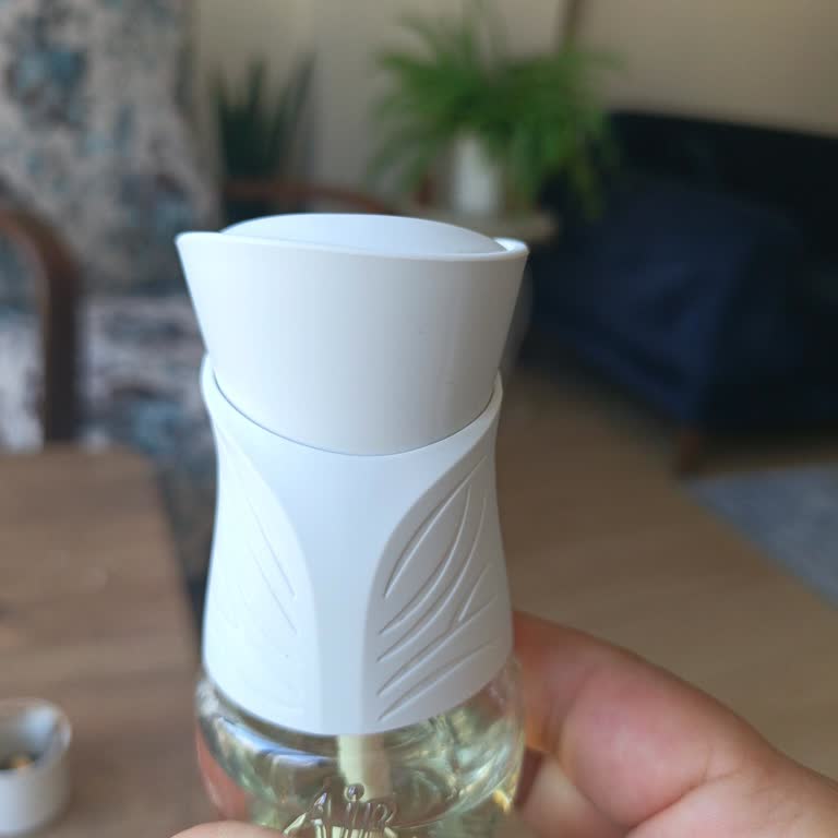 Aldığım Elektrikli Oda Kokusu 2 Gün İçinde Bozuldu, Değişim Talep Ediyorum