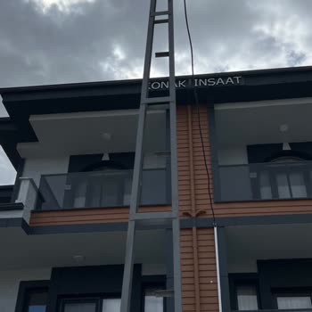 Uzun Süredir Aydınlatmasız Kalan Sokakta Güvenlik Ve Yaşam Sorunu