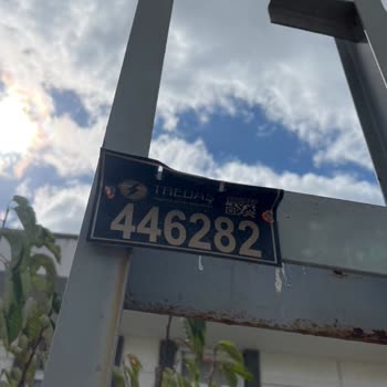 Uzun Süredir Aydınlatmasız Kalan Sokakta Güvenlik Ve Yaşam Sorunu