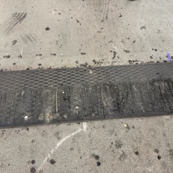 Otopark Tümseği Nedeniyle Aracımda Hasar Oluştu