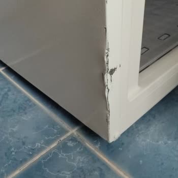Teslimatta Hasarlı Buzdolabı Ve Yetersiz Müşteri Hizmeti Mağduriyeti