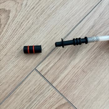 Buharlı Temizleyicinin Parçası Eridi, Yedek Parça Bulunamıyor