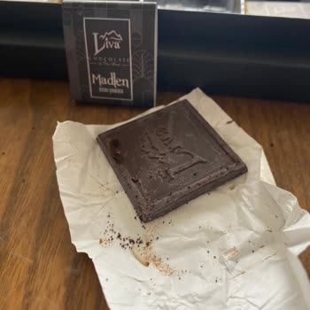 Hediye Gelen Çikolatada Kurt Çıkması Ve Ürün Değişim Talebi