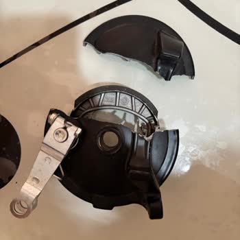 Garanti Kapsamındaki Parça Teslim Edilmiyor, Servis İlgisiz Ve Bilgilendirme Yapılmıyor