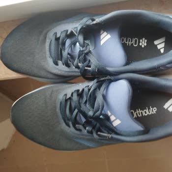 Adidas Ayakkabının İçinden Ses Geliyor, İnceleme Sadece Fotoğrafla Yapıldı