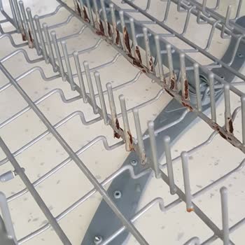 Samsung Bulaşık Makinesi Sepetlerinde Paslanma Ve Kopmalar Yaşanıyor