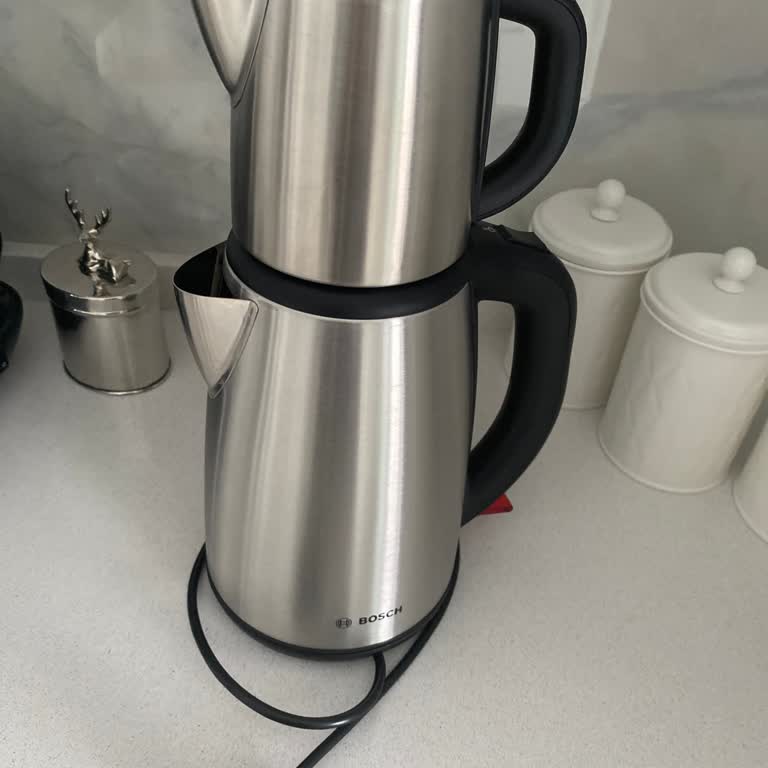 Yeni Alınan Bosch Çaycı Ana Sigortayı Attırıyor, Ürün Değişimi Talebi