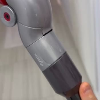 Garanti Kapsamındaki Dyson Mobilya Altı Adaptöründe Tekrarlayan Kırılma Ve Yetersiz Destek