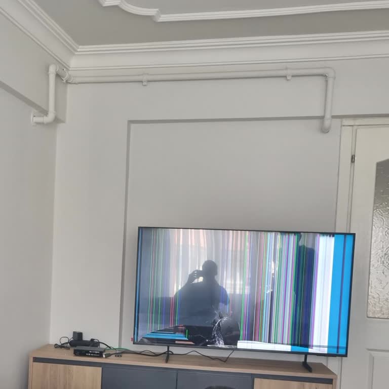 Kırık Televizyonun İadesi Ve Para İadesi Sürecinde Yaşanan Mağduriyet