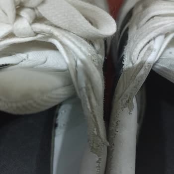 1 Haftada Eskiyen Ayakkabı Ve Yetersiz İnceleme Hayal Kırıklığı Yarattı