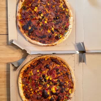 Migros Fırın Bölümünde Sürekli Yanan Pizzalar Ve İlgisiz Personel Sorunu
