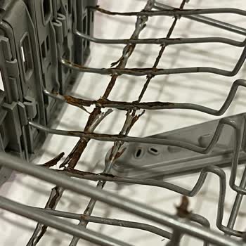 Arçelik Bulaşık Makinesi Sepetlerinde Hızla Artan Paslanma Ve Yüksek Yedek Parça Fiyatı