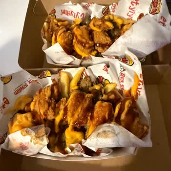 Burger Yiyelim Bozuk Ve Sağlıksız Ürünler Nedeniyle Ciddi Gıda Güvenliği İhlali!