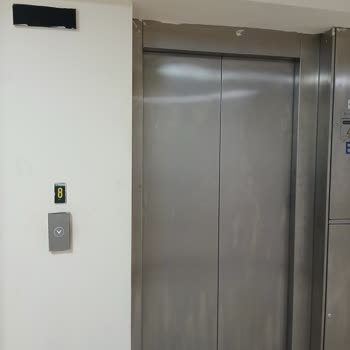 Yurt Asansör Arızaları Öğrencileri Mağdur Ediyor: Kalıcı Çözüm Bekleniyor