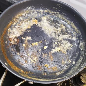 Yeni Alınan Tavada Erken Yapışma Problemi