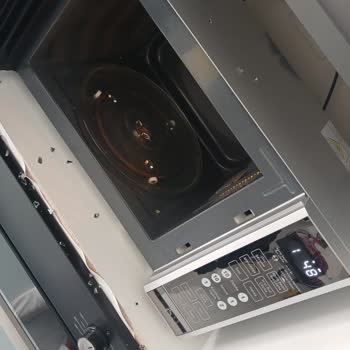 Beko Yetkili Servis Cam Değişimini 43 Gündür Sonuçlandırmadı, Sürekli Oyalandım