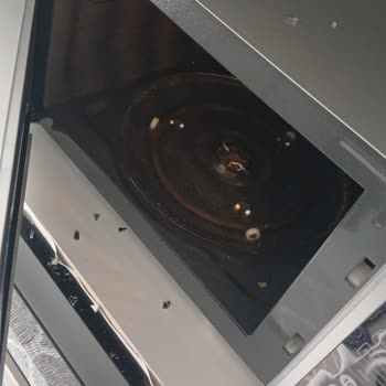 Beko Yetkili Servis Cam Değişimini 43 Gündür Sonuçlandırmadı, Sürekli Oyalandım