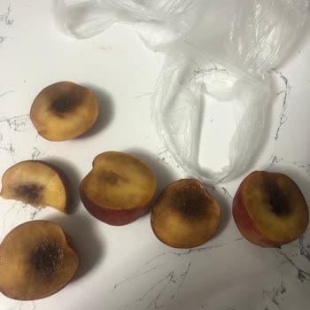 Aldığım Şeftalilerin Tamamı Çürük Çıktı, Mağduriyetimin Giderilmesini İstiyorum