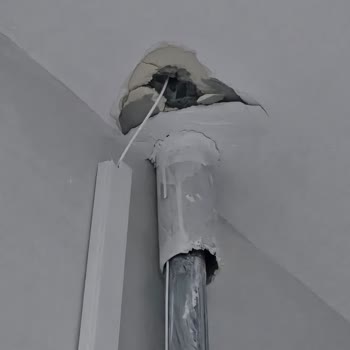 Habersiz Altyapı Çalışması Sonucu Bina Zarar Gördü Ve Bilgilendirme Yapılmadı