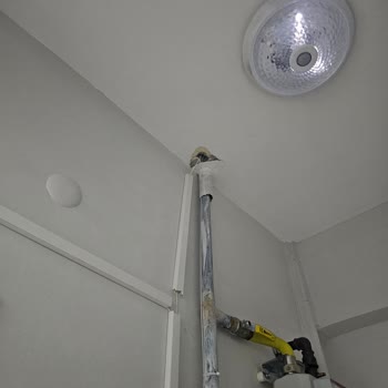 Habersiz Altyapı Çalışması Sonucu Bina Zarar Gördü Ve Bilgilendirme Yapılmadı