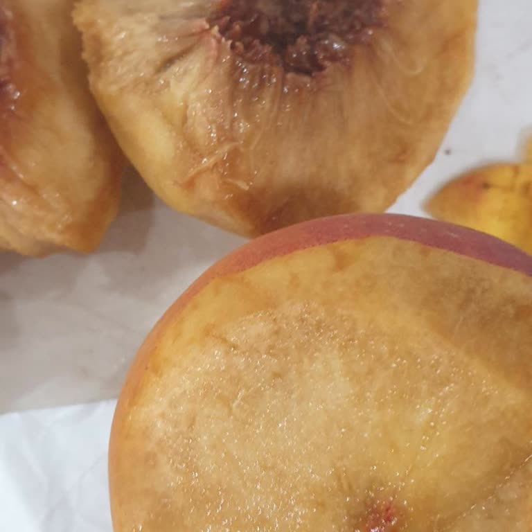 Migros'tan Aldığım Şeftali Bozuk Ve Ayıplı Çıktı