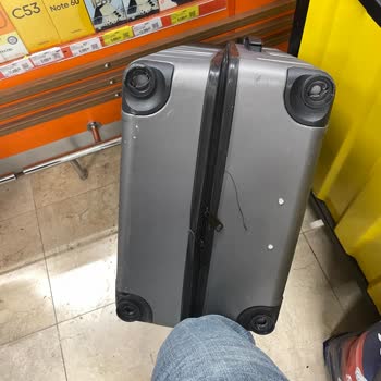 Migros’tan Aldığım Valiz Kısa Sürede Dağıldı, Garanti Desteği Sunulmadı