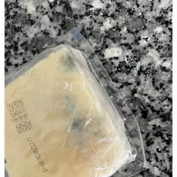 A101 Son Kullanma Tarihi Geçmemiş Peynirin Küflenmesi Ve İade Sorunu