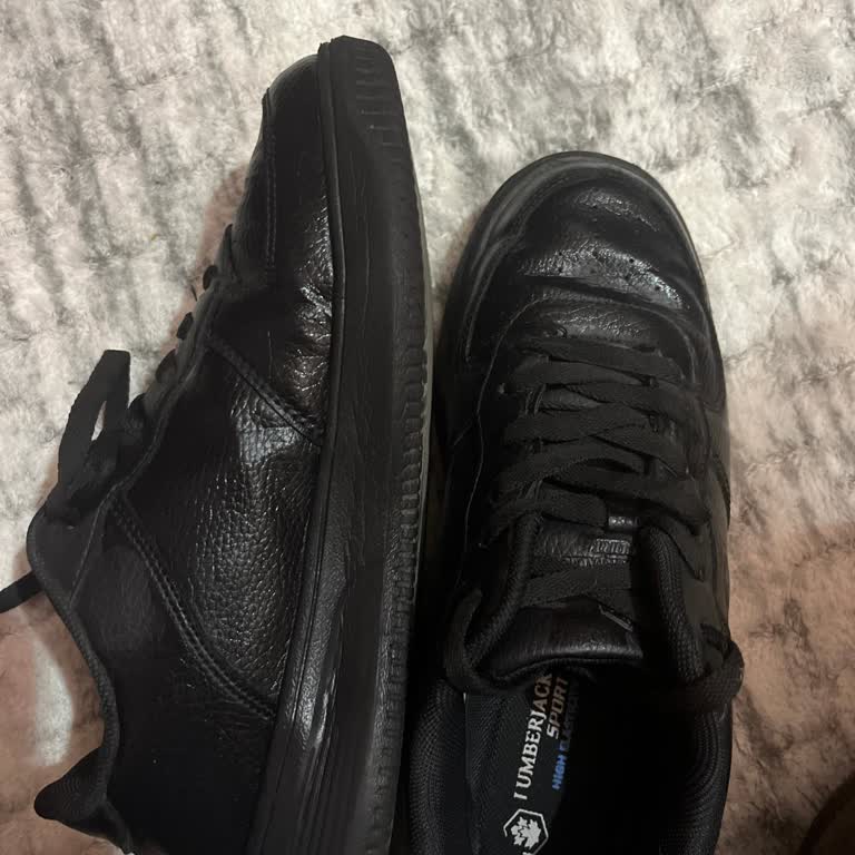 Kısa Sürede Koku Yapan Ayakkabı İçin Değişim Talebi Ve Mağduriyet