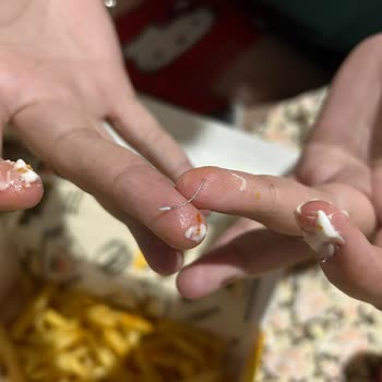 Cajun Corner Tavuk Siparişimden Tel Çıktı, İade Yapılmadı!