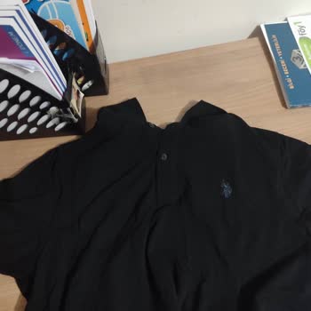 Boynerden Aldığım T-shirtte Delikler Ve Yırtıklar Artıyor Mağaza Çözüm Sunmuyor