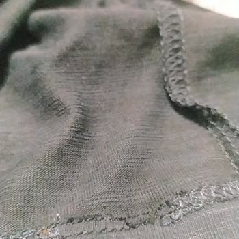 Avva Mağazasından Alınan T-shirt Kısa Sürede Söküldü, Tamir Çözümü Yetersiz Kaldı