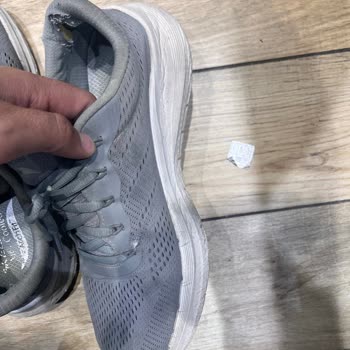 Az Kullanımla Deforme Olan Ayakkabıya Skechers'tan Sorumluluk Yok