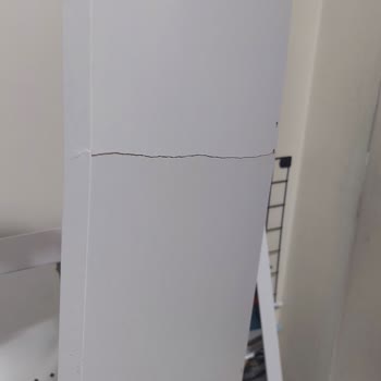 Gecikmeli Ve Eksik Teslimat, Yetersiz Destek: Makyaj Masası Alımında Yaşanan Sorunlar