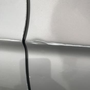 Shell İstasyonundaki Görünmeyen Dubalar Aracımı Hasara Uğrattı!