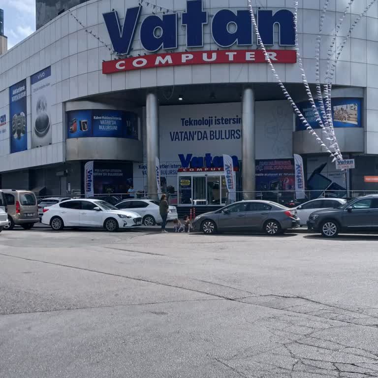 Müşteri Bekletildi, Sorumsuz Davranışla Karşılaştı