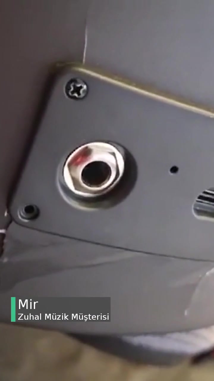 Zuhal Müzik Hassas Cihazlara Ve Müşteriye Özensizlik! videonun kapak resmi
