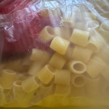 Aldığım Makarnadan Böcek Çıktı Müşteri Hizmetleri İlgisiz Kaldı