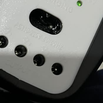 A101den Alınan Solar Aydınlatma Sistemi Fişi Eriyerek Yangın Tehlikesi Oluşturdu