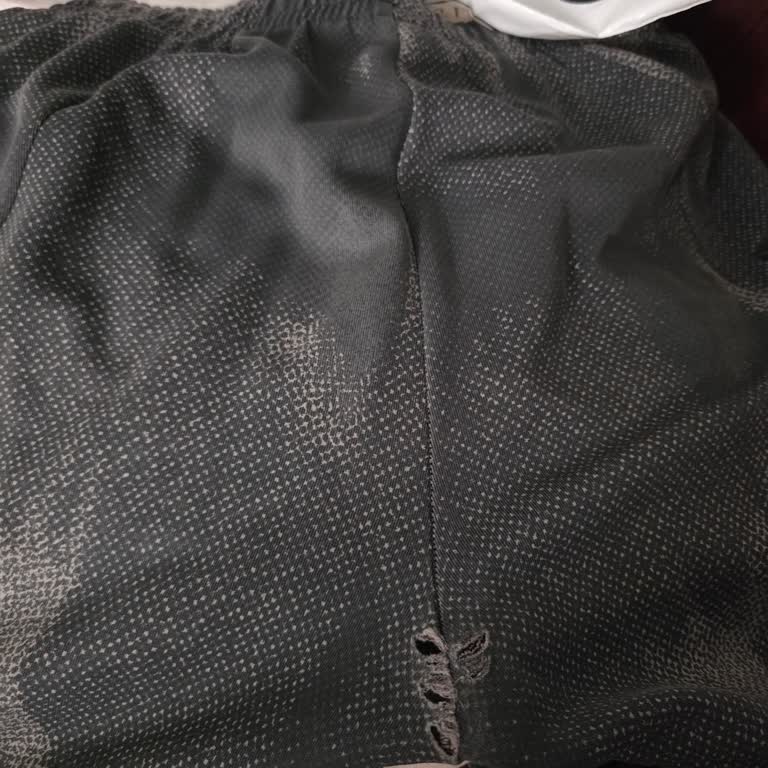 Adidas Eşofman Altı Kısa Sürede Dikişlerinden Açıldı Değişim Talebim Reddedildi