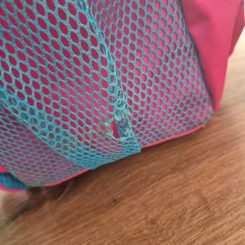 Aldığım Okul Çantasında Kısa Sürede Yaşanan Sorunlar Ve Müşteri Hizmetlerinden Yanıt Alamama