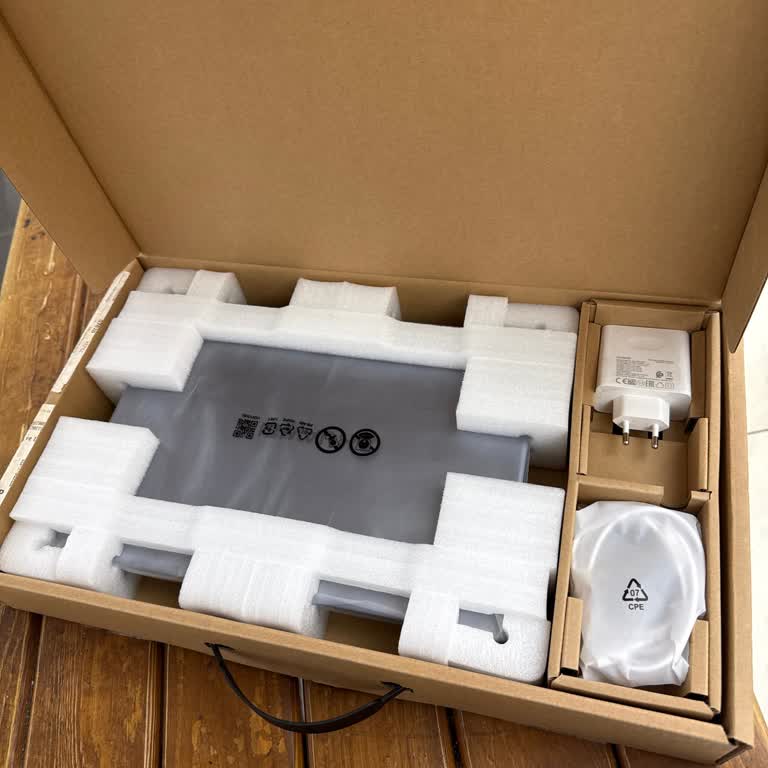 Teşhirden Alınan Huawei Matebook D14'te Aşırı Isınma Ve Hızlı Şarj Tükenmesi Sorunu