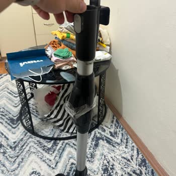 Bosch Dikey Süpürgede Kısa Sürede Plastik Parça Kırılması Ve Garanti Dışı Ücret Talebi