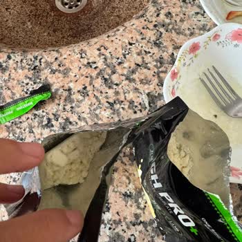 Aldığım Muzlu Protein Tozlarında Bozuk Koku Ve Son Kullanma Tarihi Sorunu