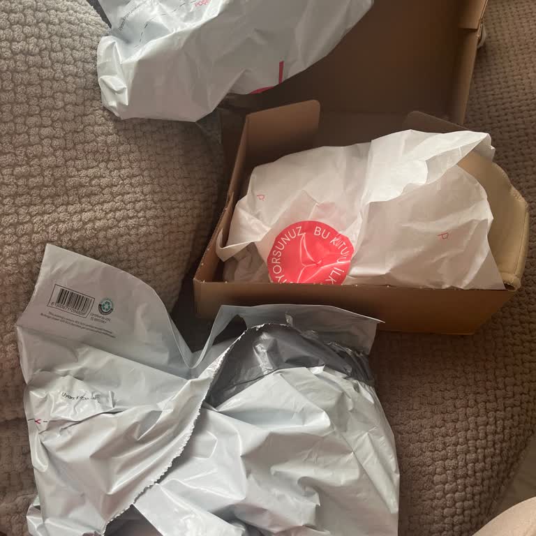 Penti Yetersiz Paketleme Nedeniyle Hijyen Ve Mahremiyet Sorunu