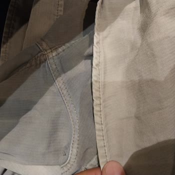 Mavi Premium Linen Gömlekte Renk Solması Ve Destek Eksikliği
