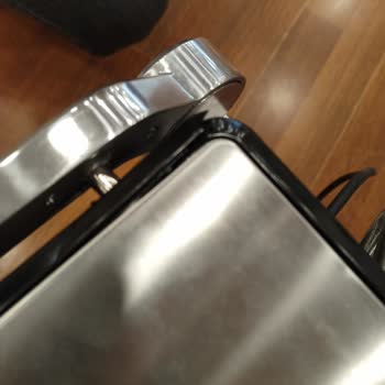 Tamir Sonrası Kırık Dönen Tost Makinesi İçin Değişim Talebim Karşılanmıyor