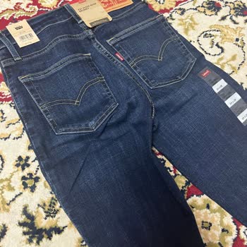 Boynerden Gelen Levis Jean Görsellerle Uyuşmuyor