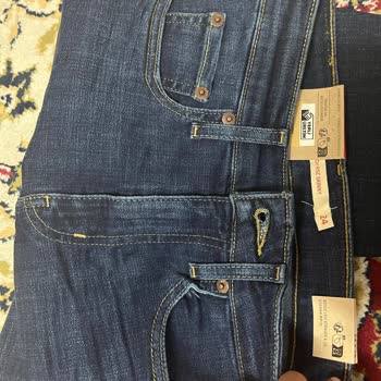 Boynerden Gelen Levis Jean Görsellerle Uyuşmuyor